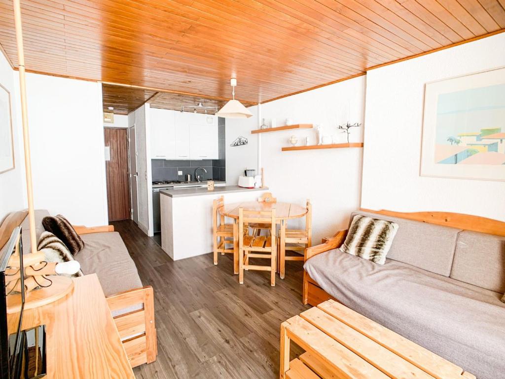 Appartement 2 pièces confortable, balcon, animaux acceptés - FR-1-502-285 - 2