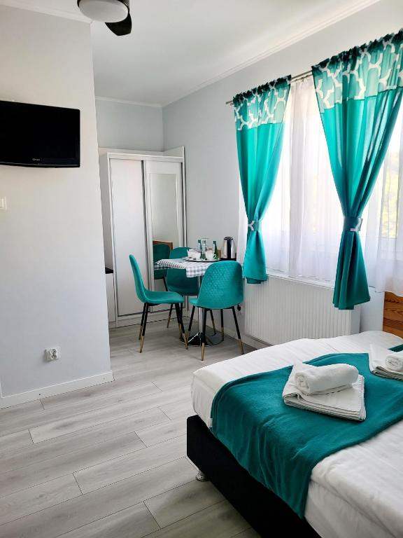 Solar Bed &amp; Breakfast — Hotel in Karwia