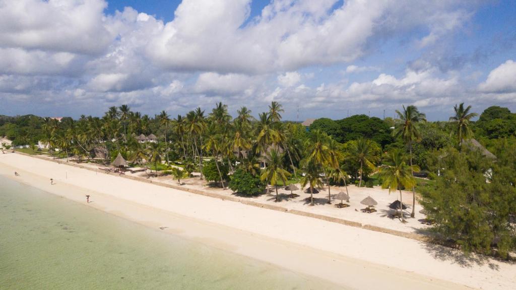 Antonio Beach Tree House Hotel & Spa photo