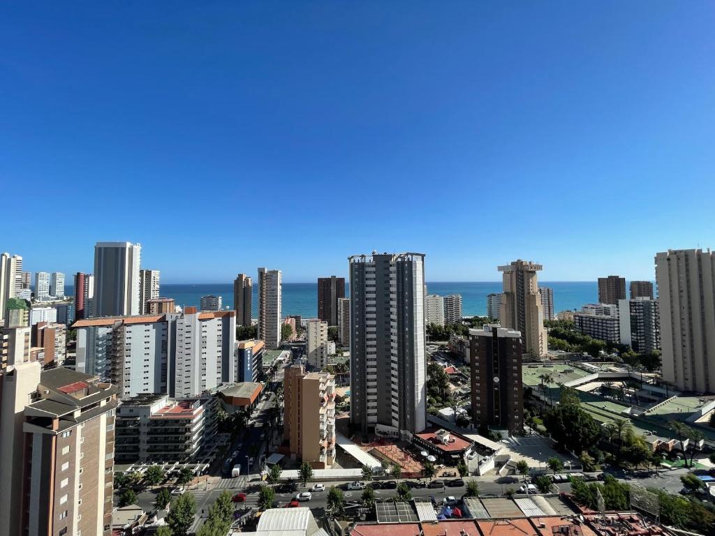 Sea View Apartment, 20th Floor, Pool at Levante Beach - 5