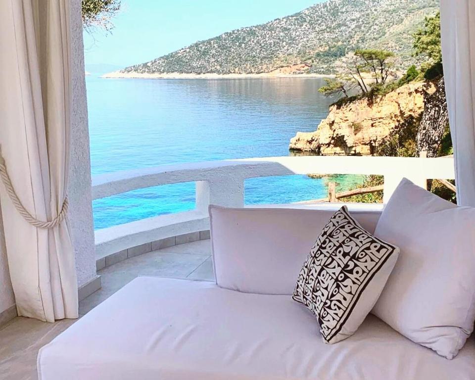 Marpunta Resort Alonnisos バルコニー/テラス