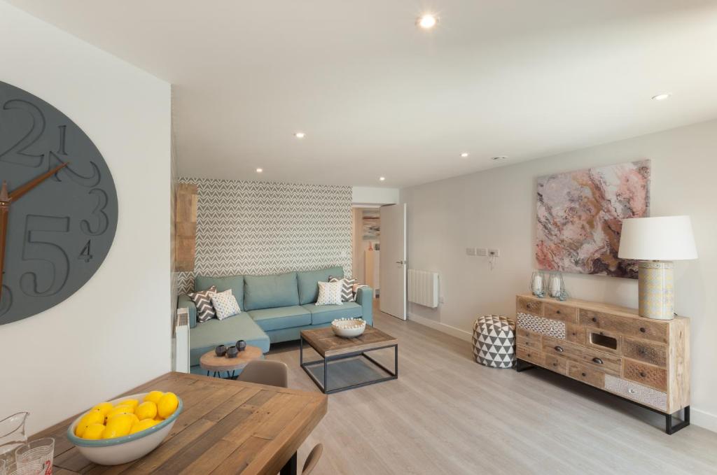 16 Woolacombe - Luxury Apartment at Byron Woolacombe, only 4 minute walk to Woolacombe Beach!, Woolacombe