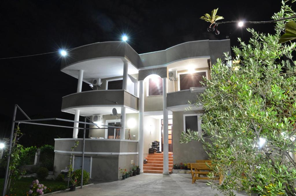 Zak Apartments - 2
