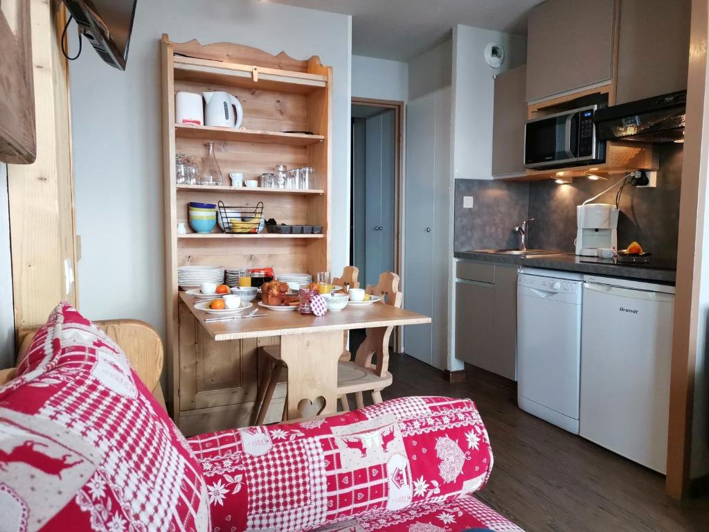Appartement rénové · Pied des pistes · Animaux admis · Parking · 5 pers - 4