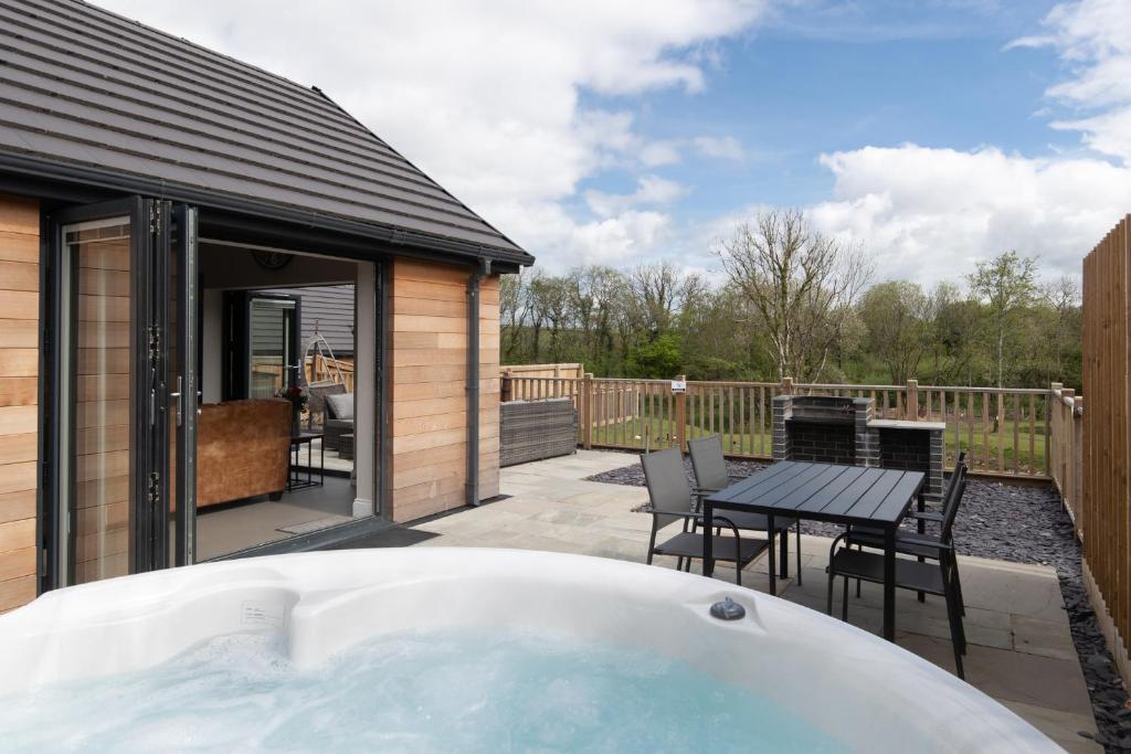 Cedar Cottage, Tenby