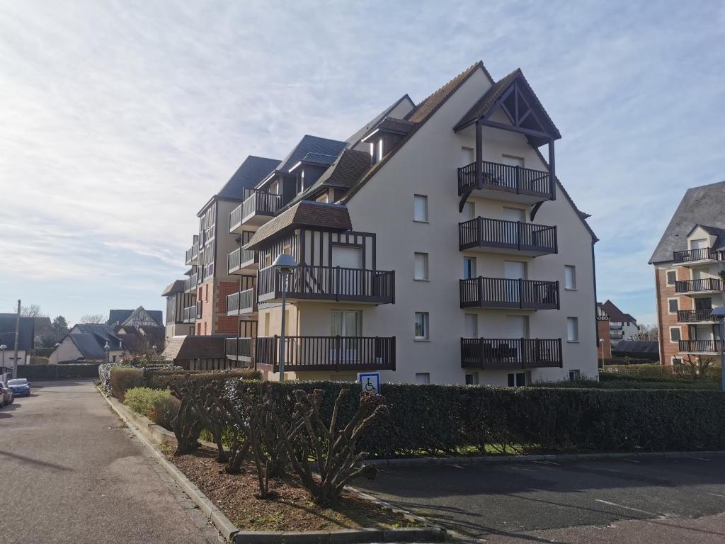 Cabourg T2 Front de Mer - Proche Thalasso - 3