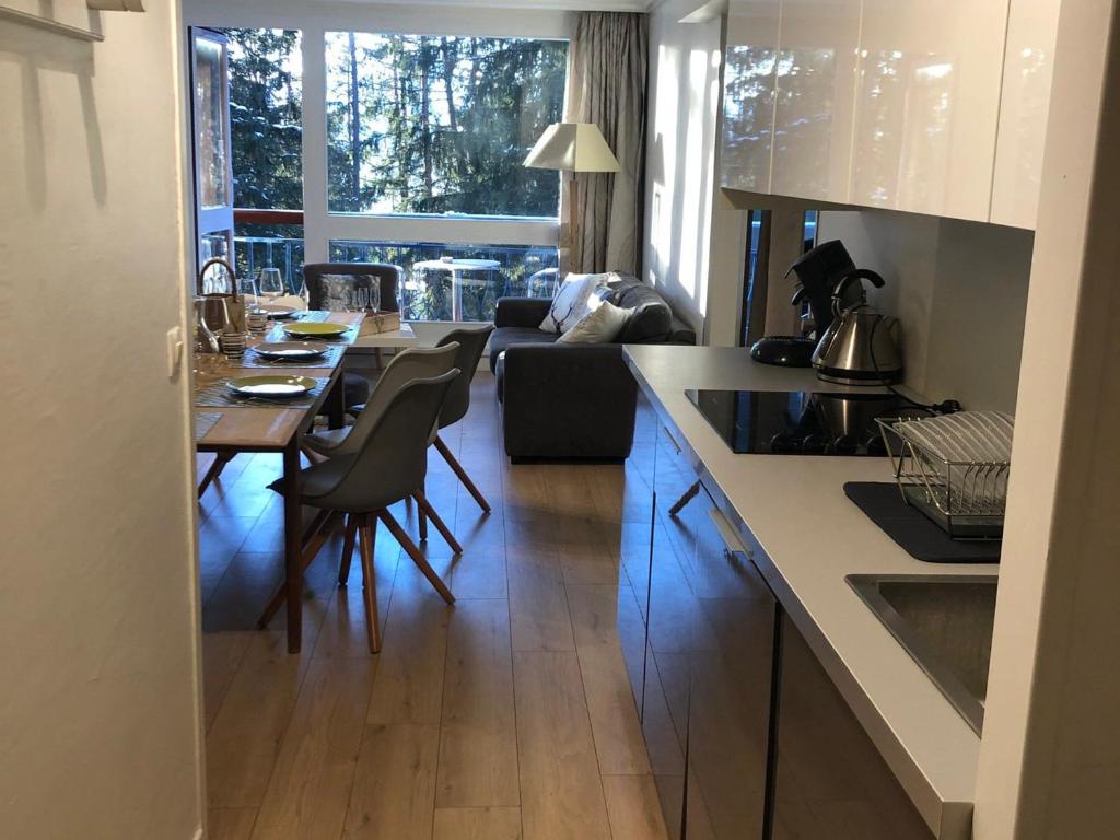 Appartement rénové au calme avec balcon et parking - FR-1-346-307 - 2