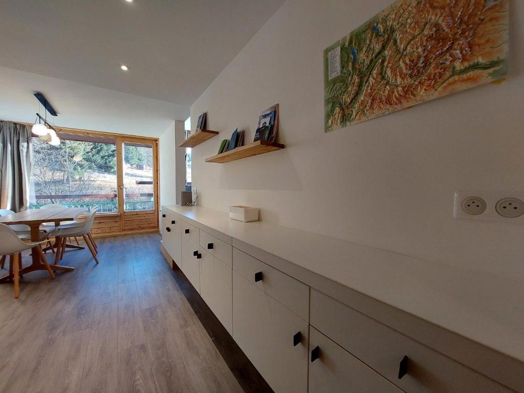 Appartement rénové, ski aux pieds, balcon, 7 personnes, WIFI - FR-1-346-313 - 2
