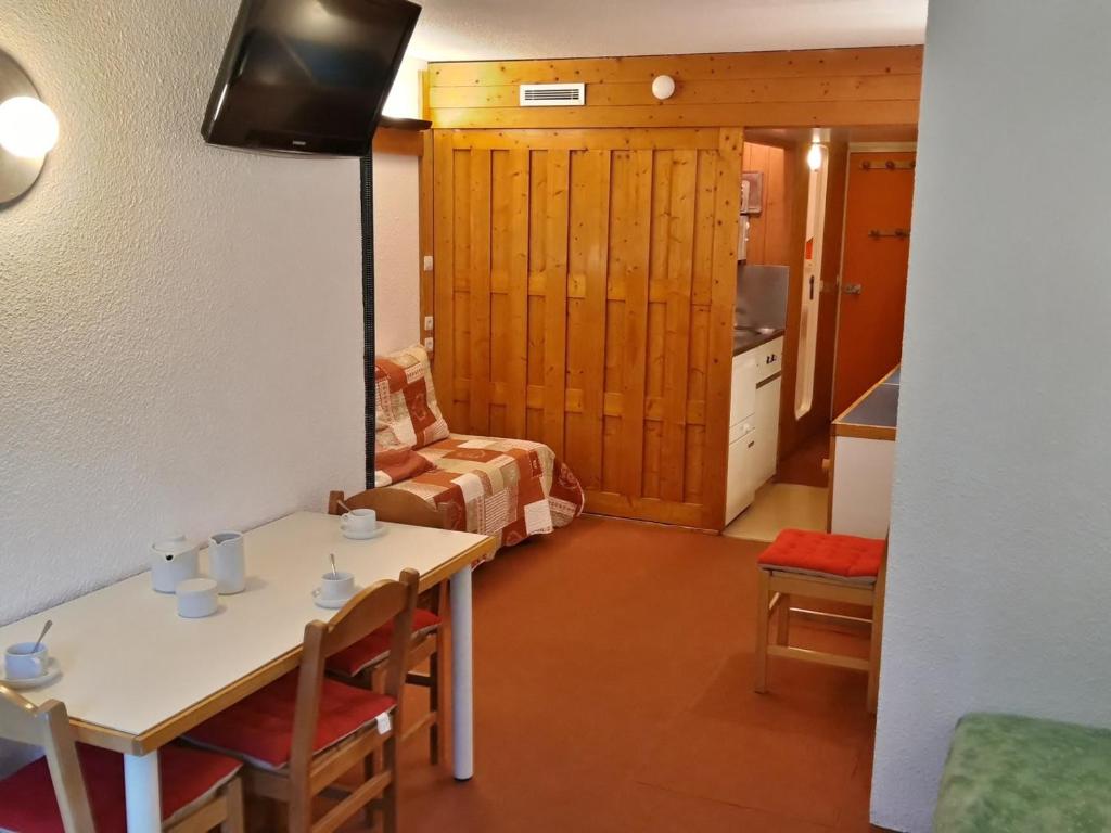Studio confortable à la montagne skis aux pieds avec balcon - FR-1-346-503 - 1