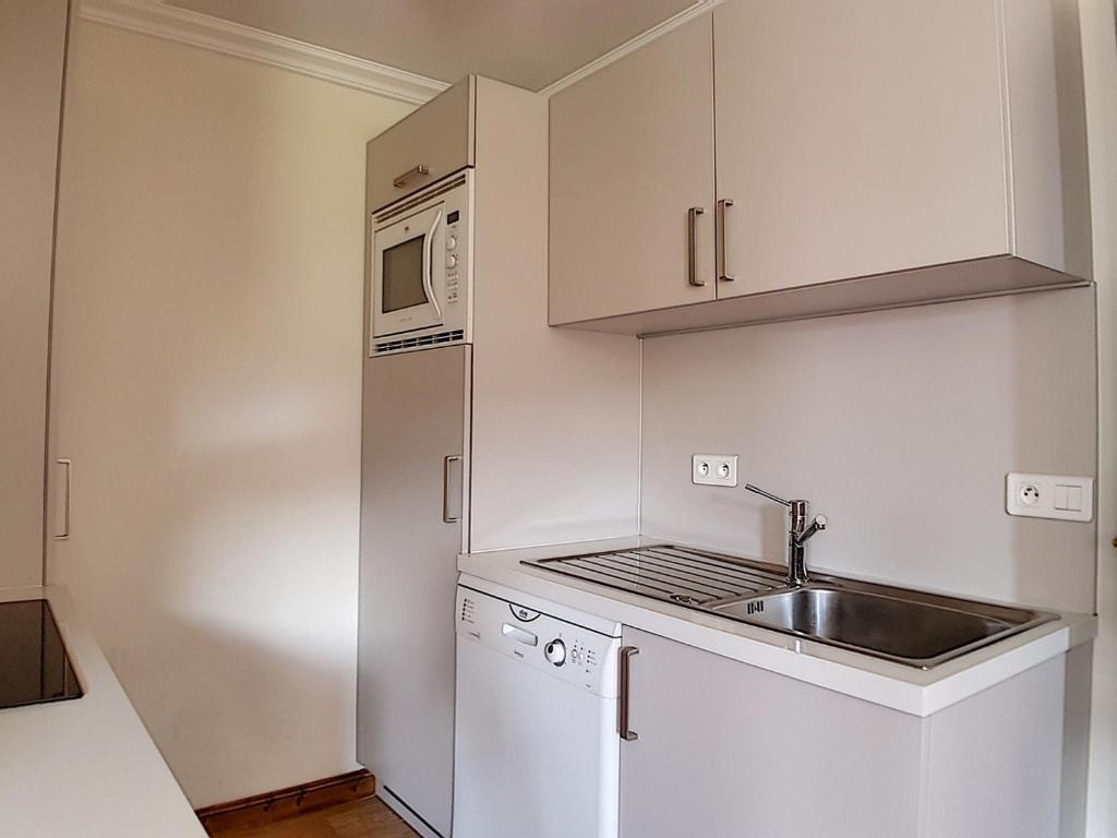 Appartement spacieux 3 pièces, proche pistes, balcon, sauna, hammam, WIFI - FR-1-344-758 - 4
