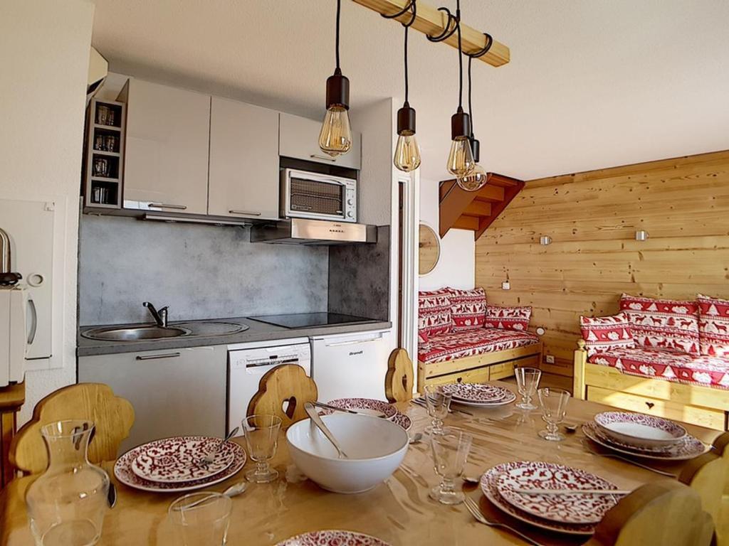 Duplex rénové 3 pièces · Proche pistes · Balcon - FR-1-344-789 - 5