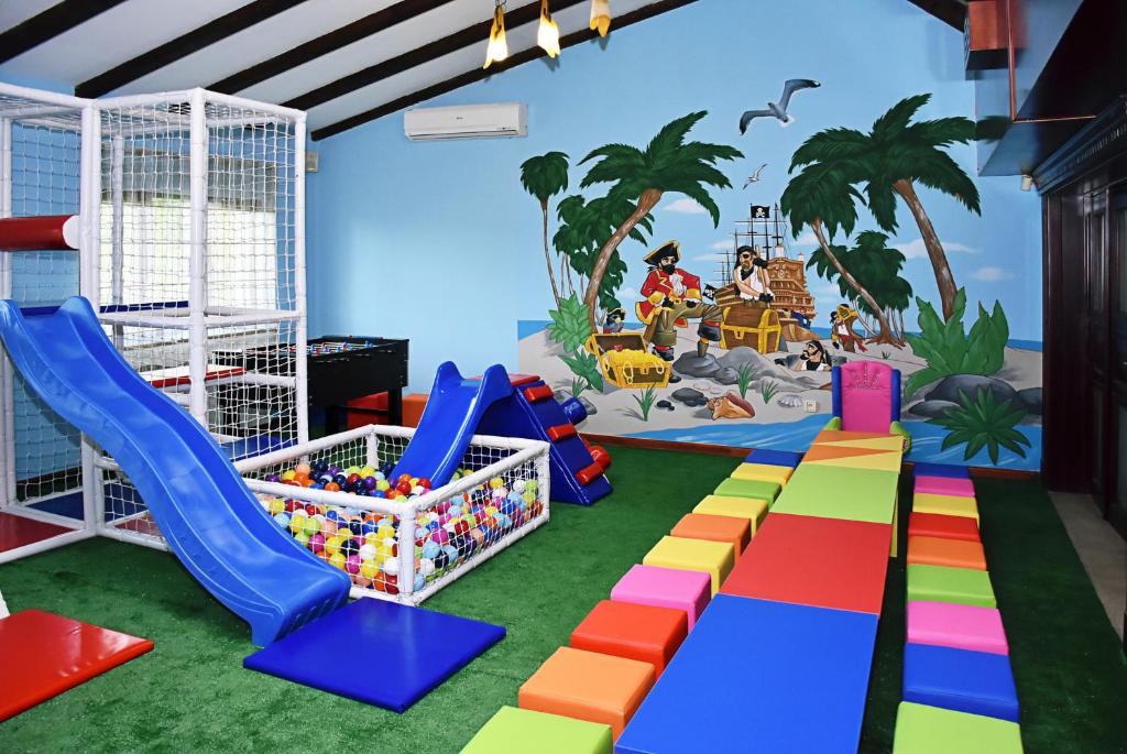 S Club Resort Hotel Aqua Park and Spa photo