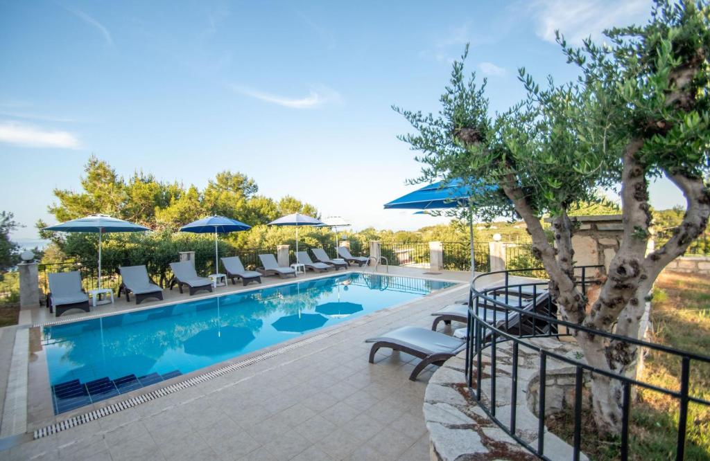 Aeolos Zante Villas with Heated Pool — Swimming pool in Vasilikos, Ionian Islands