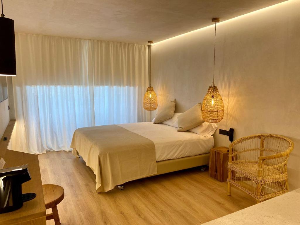 S´Estancia Suites — Hotel rooms in Es Mercadal, Balearic Islands