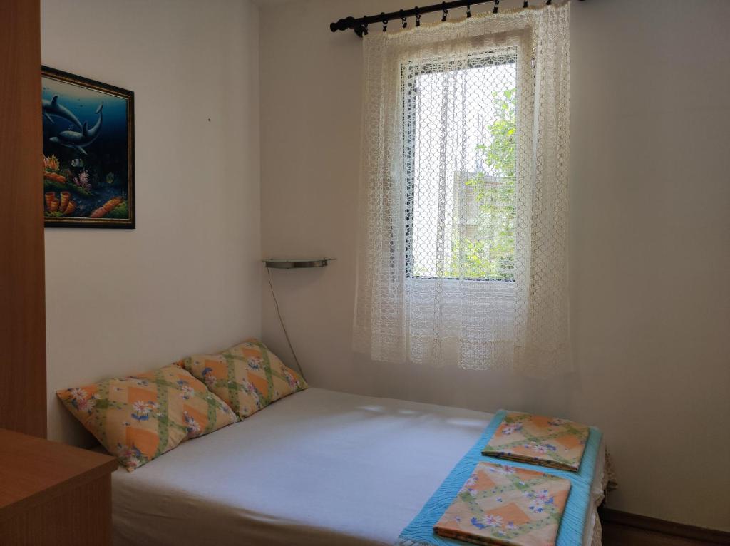 Apartments At Two Sisters - 4