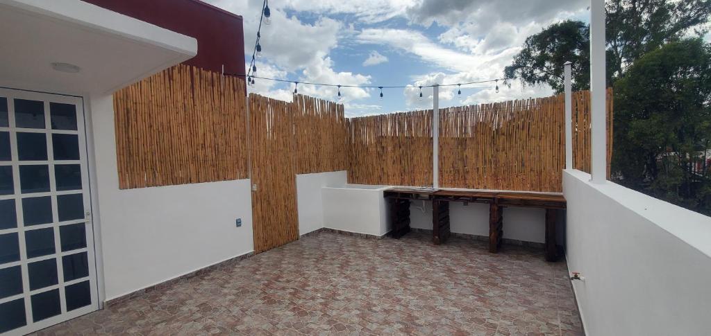 Hostal Guelaguetza Danza de la Pluma con Baño Propio - 2
