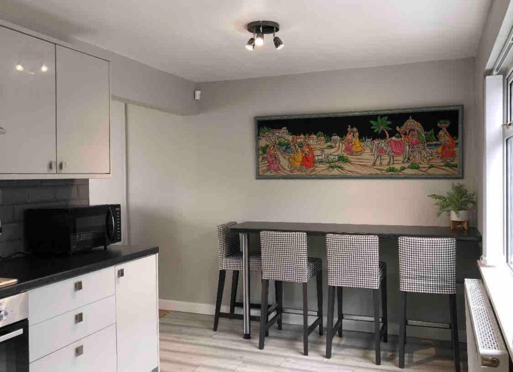 Welsh Getaway Home No 1 - 10 mins to Bike Park Wales, Merthyr Tydfil