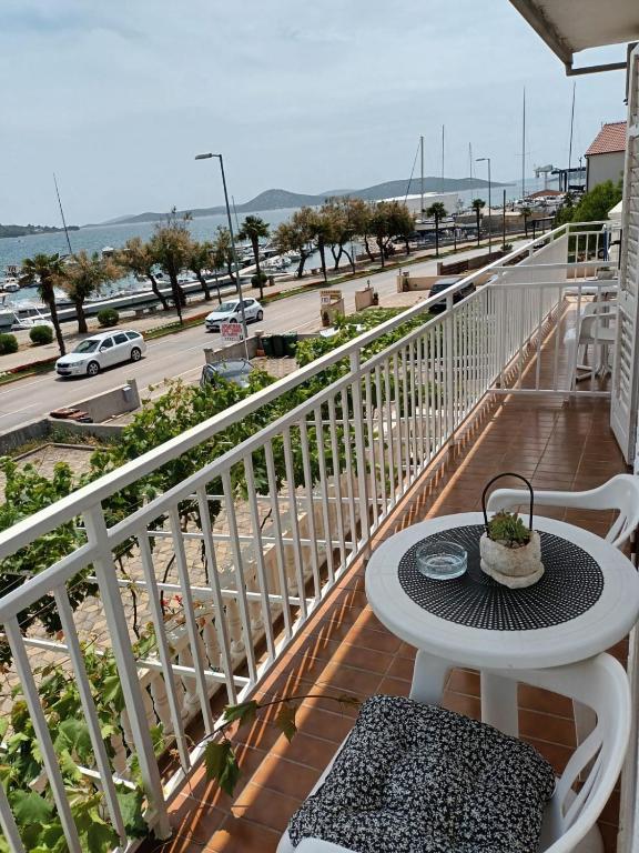 Apartment & Rooms Riva photo