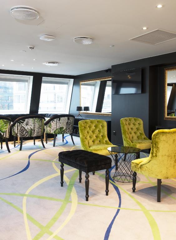 共用ラウンジ/TVエリア