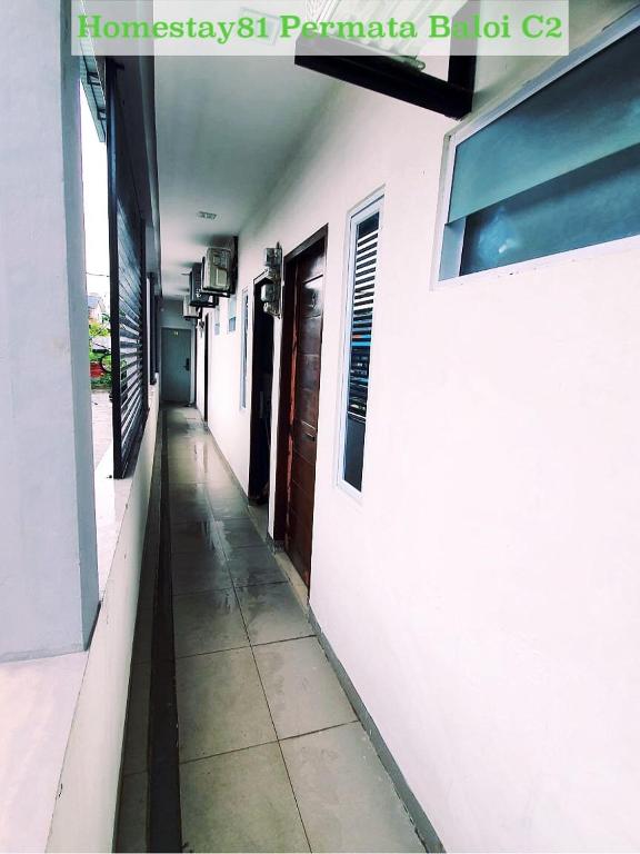 Homestay 81 Permata Baloi C2 photo