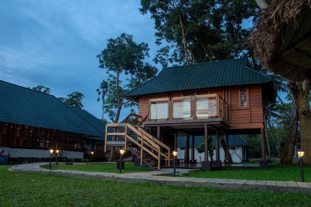 Water Scapes — Hotel in Kumarakom