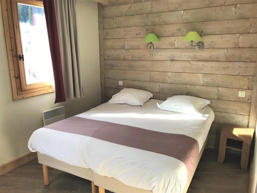 Appartement skis aux pieds avec parking à La Tania - 4