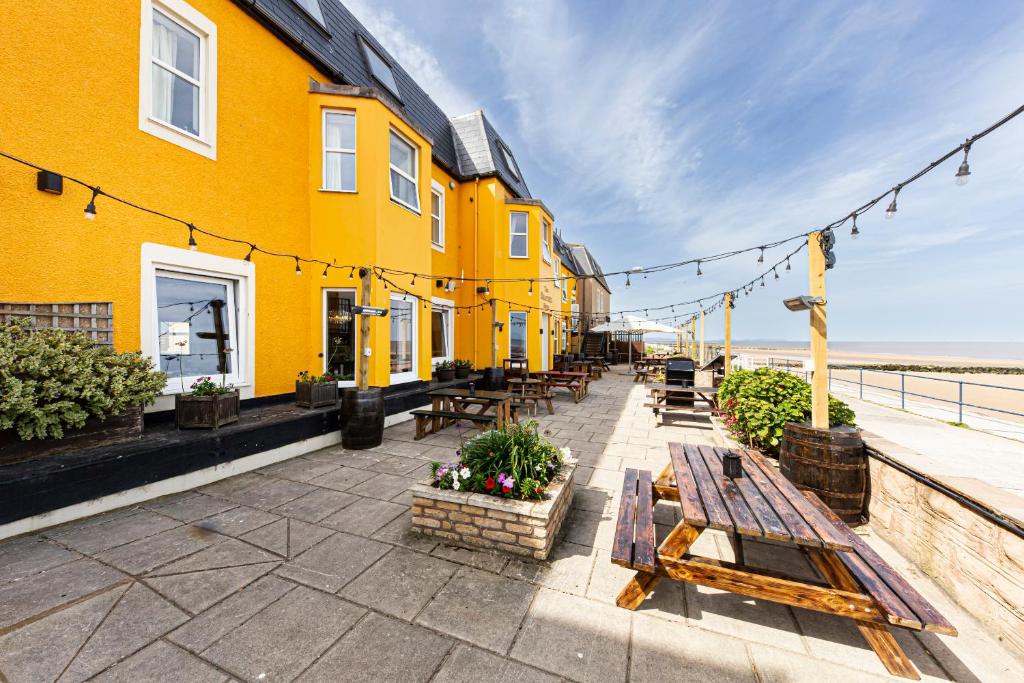 The Beaches Hotel photo