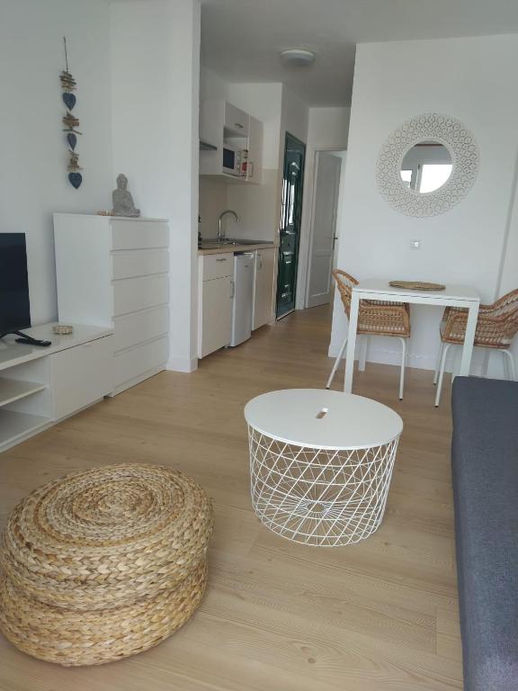 Apartment AYALGA - Pool view - Good Wifi - Smart TV-Residence Dunia IV - 3