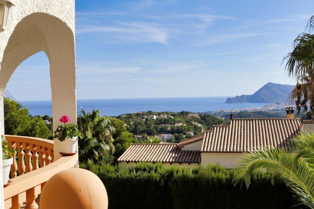 Large chalet with private pool - 3