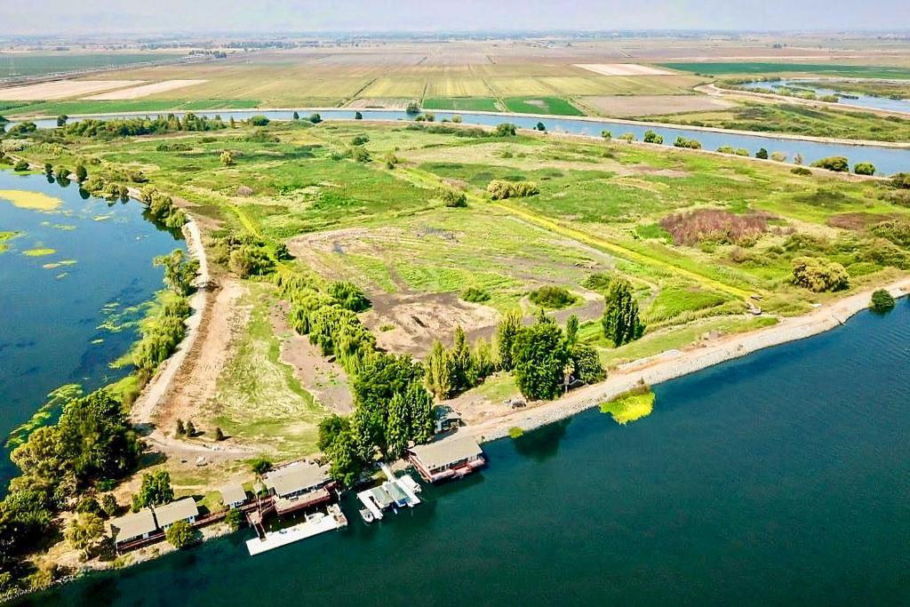 Incredible Private Island Retreat on 85 Acres