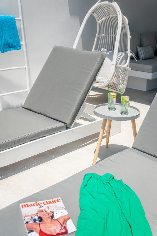 Calma Suite Milos photo