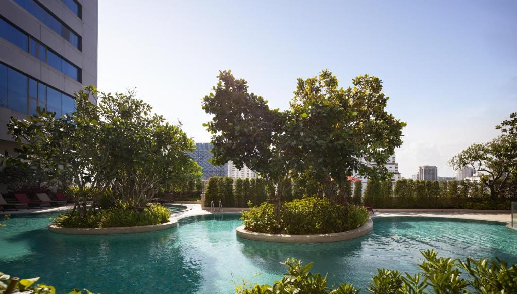 สระว่ายน้ำ