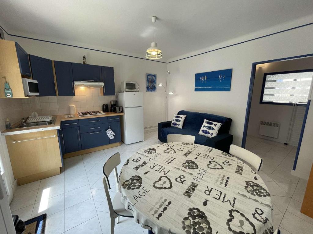 Appartement Moderne 2 Pièces + Cabine, Terrasse, Proche Plage – Saint-Jean-de-Monts - FR-1-224C-204 - 1