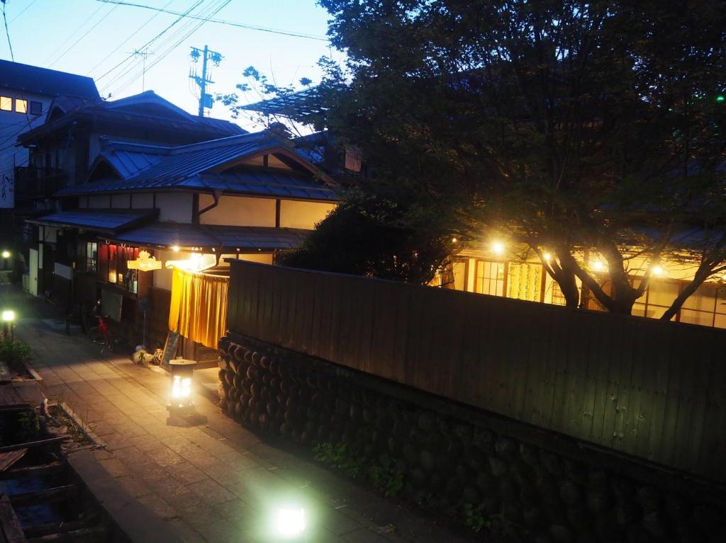 飲んで泊まれる古民家 -浮木-fumoku photo