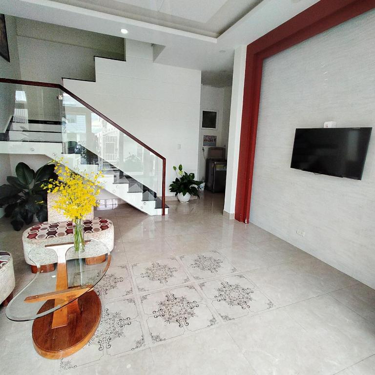 Phương Vy 2