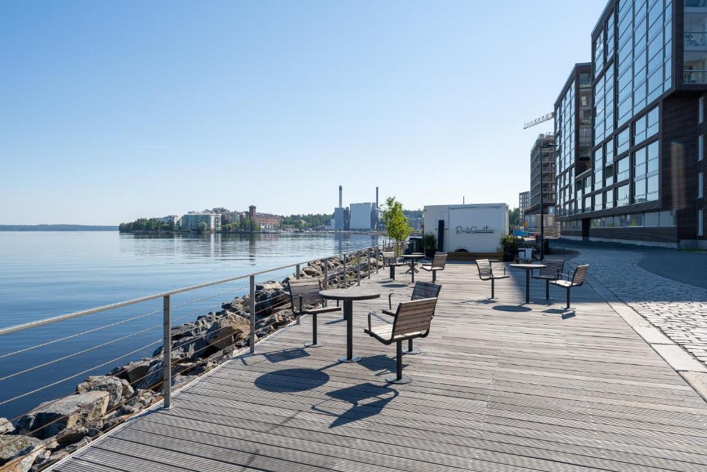 2ndhomes Tampere "Kaplan #1" Grand Luxury Apartment - Sauna & Balconies photo