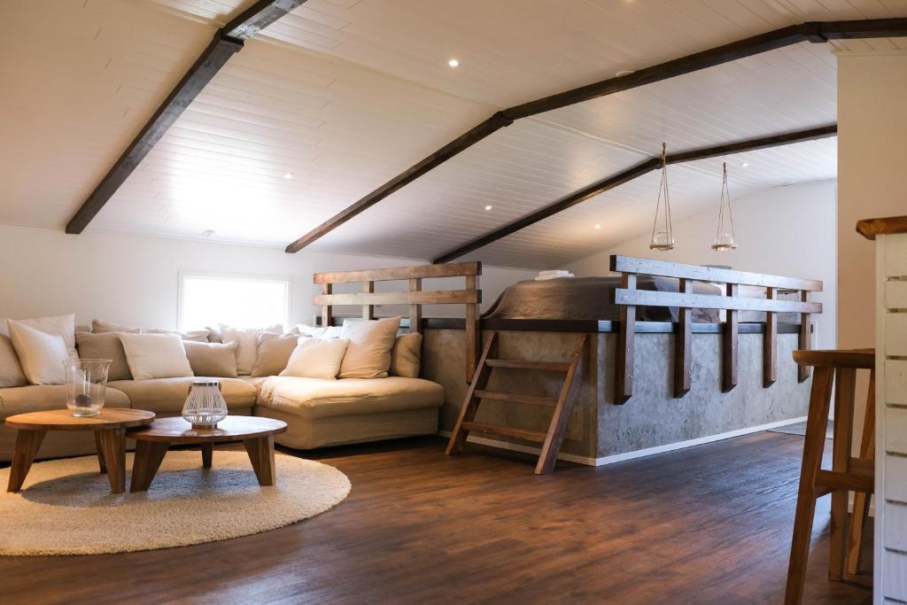 Tackork Gard och Marina