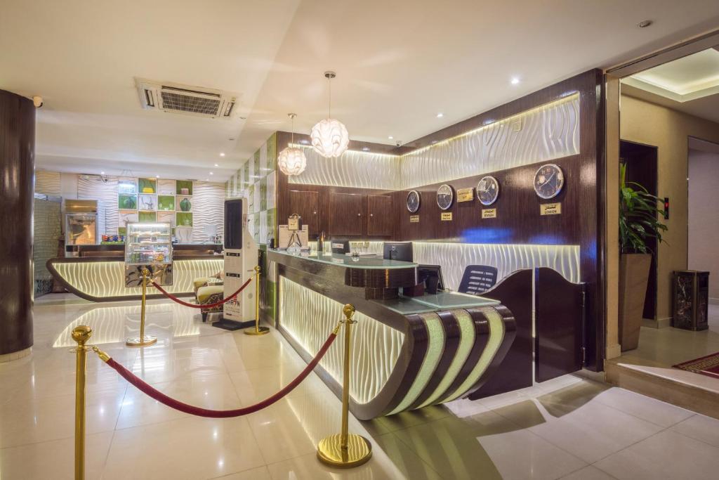 Sama Al Qaser Hotel Apartments photo