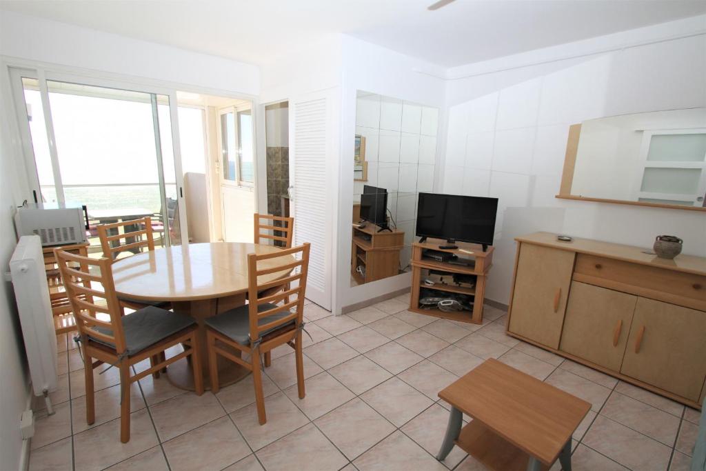Appartement 2 pieces en front de mer - 4
