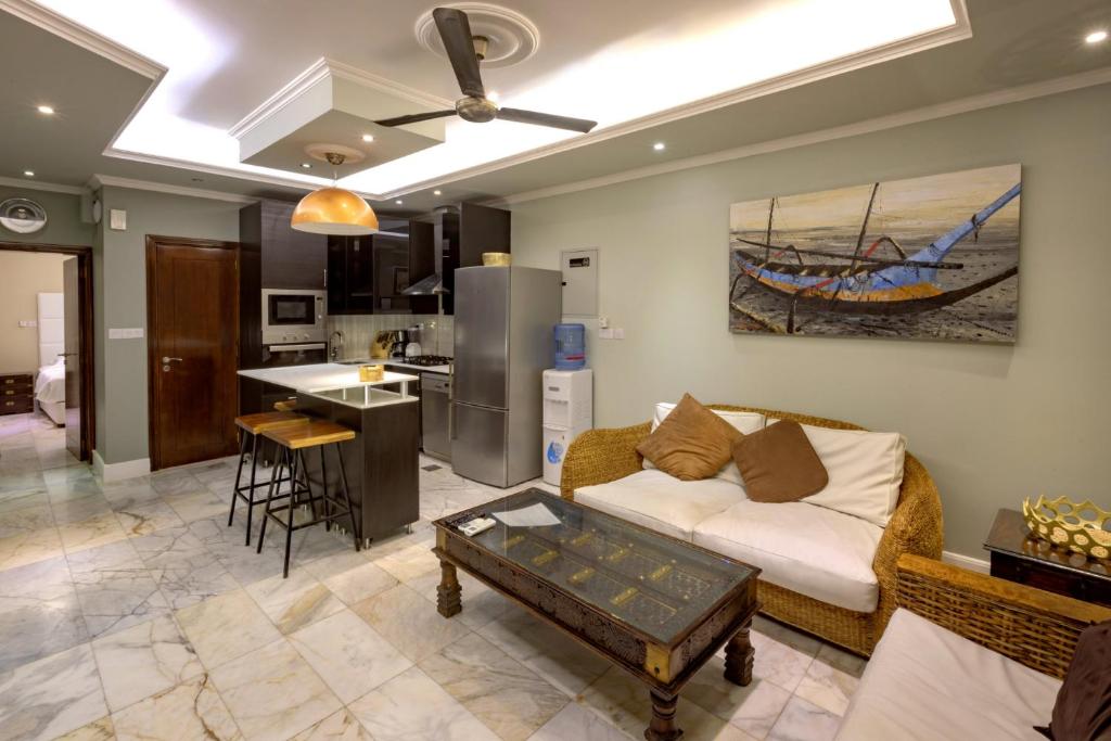 Dar 66 Pool Chalets with Jacuzzi