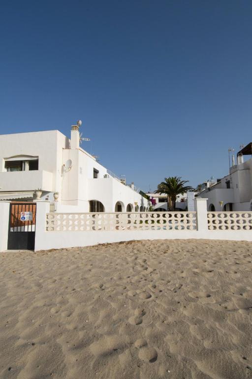 Casas Blancas Parque Montroig - 4