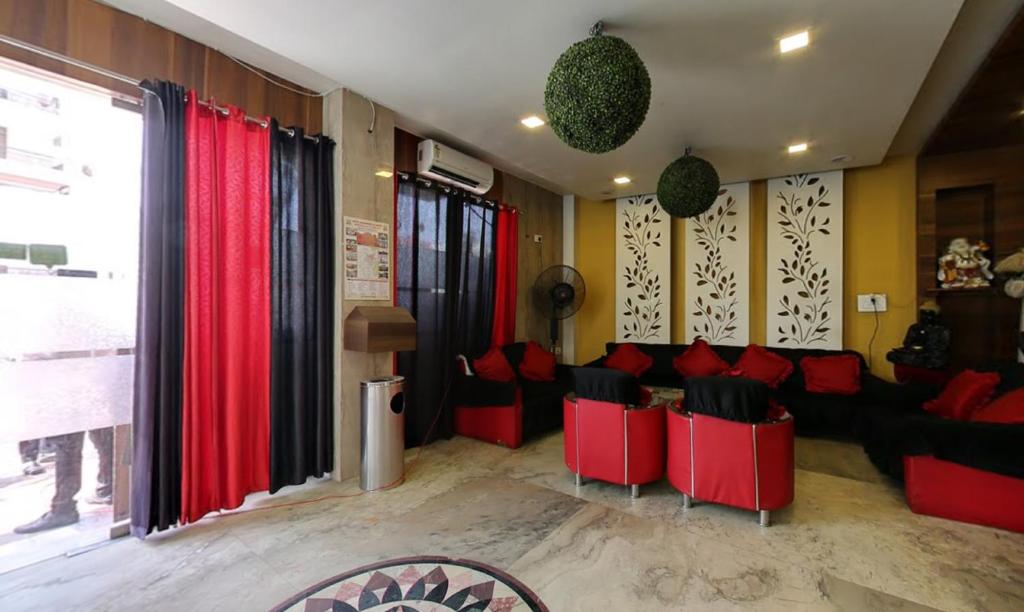 Collection O 23920 Hotel Mahadev Villa photo
