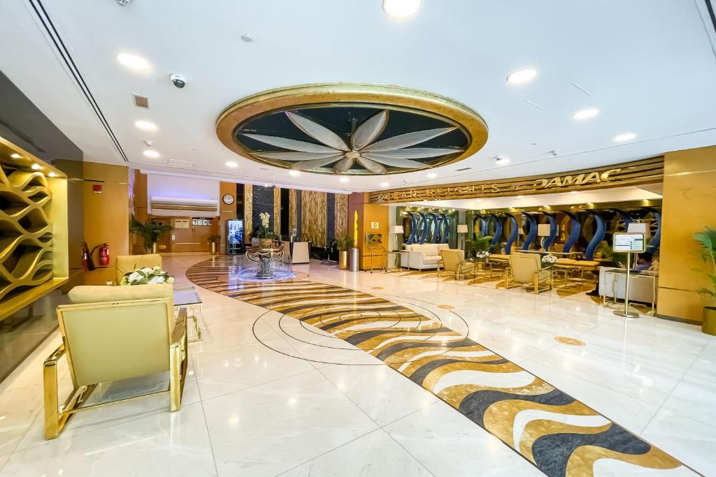 Huge 3 BR Next to Tram Station Ocean Heights Dubai Marina photo