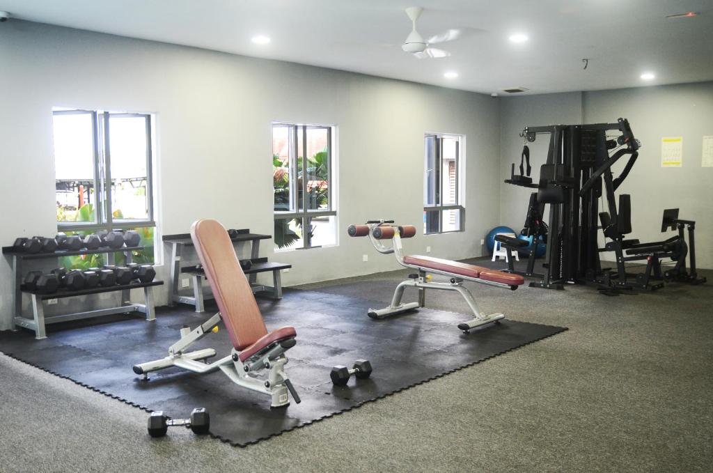 Manhattan Condo 8-11pax (2min to Aeon & Lotus) photo