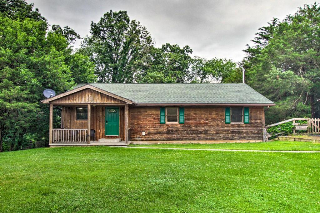 Pet-Friendly VA Home about 30 Mi to Shenandoah NP, Weyers Cave