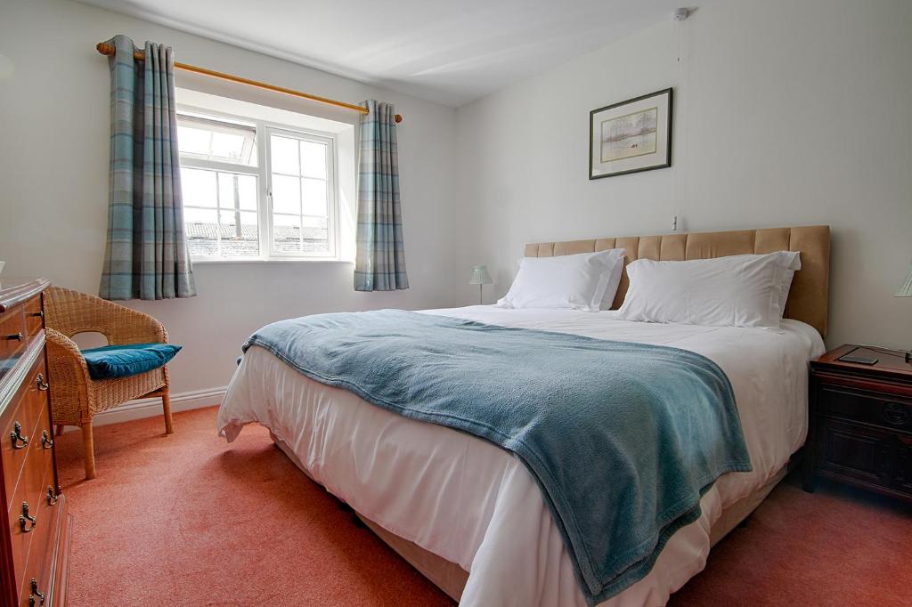 Leworthy Farmhouse Bed and Breakfast photo