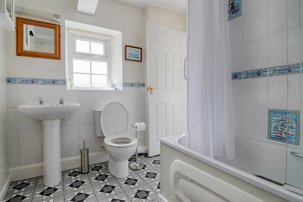 Leworthy Farmhouse Bed and Breakfast photo