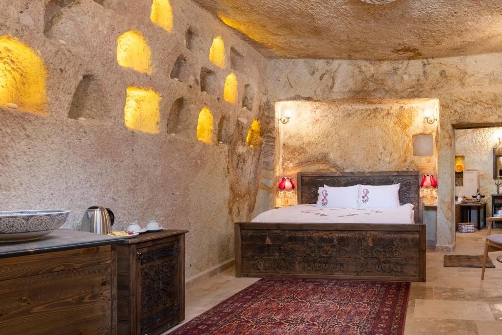 Kayata Cave Suites photo