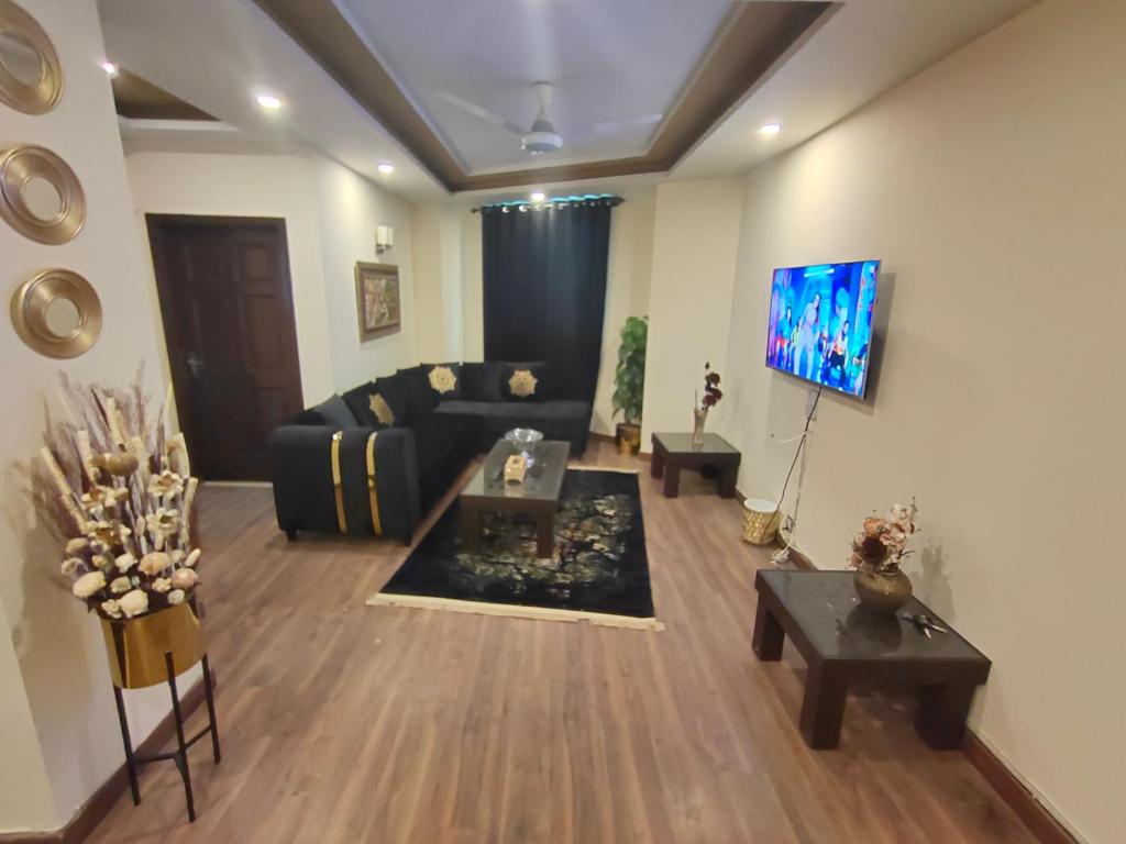 Family Friendly & Peaceful 3 Bed APT, Free Wifi photo