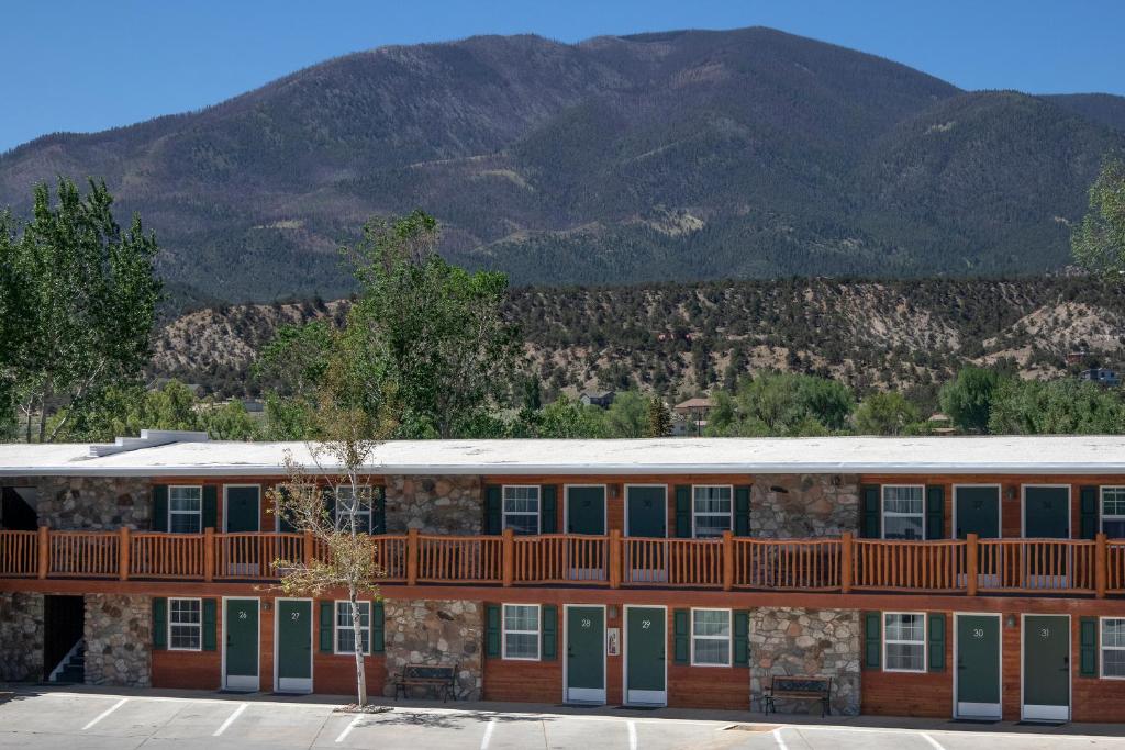 Silver Ridge Lodge photo